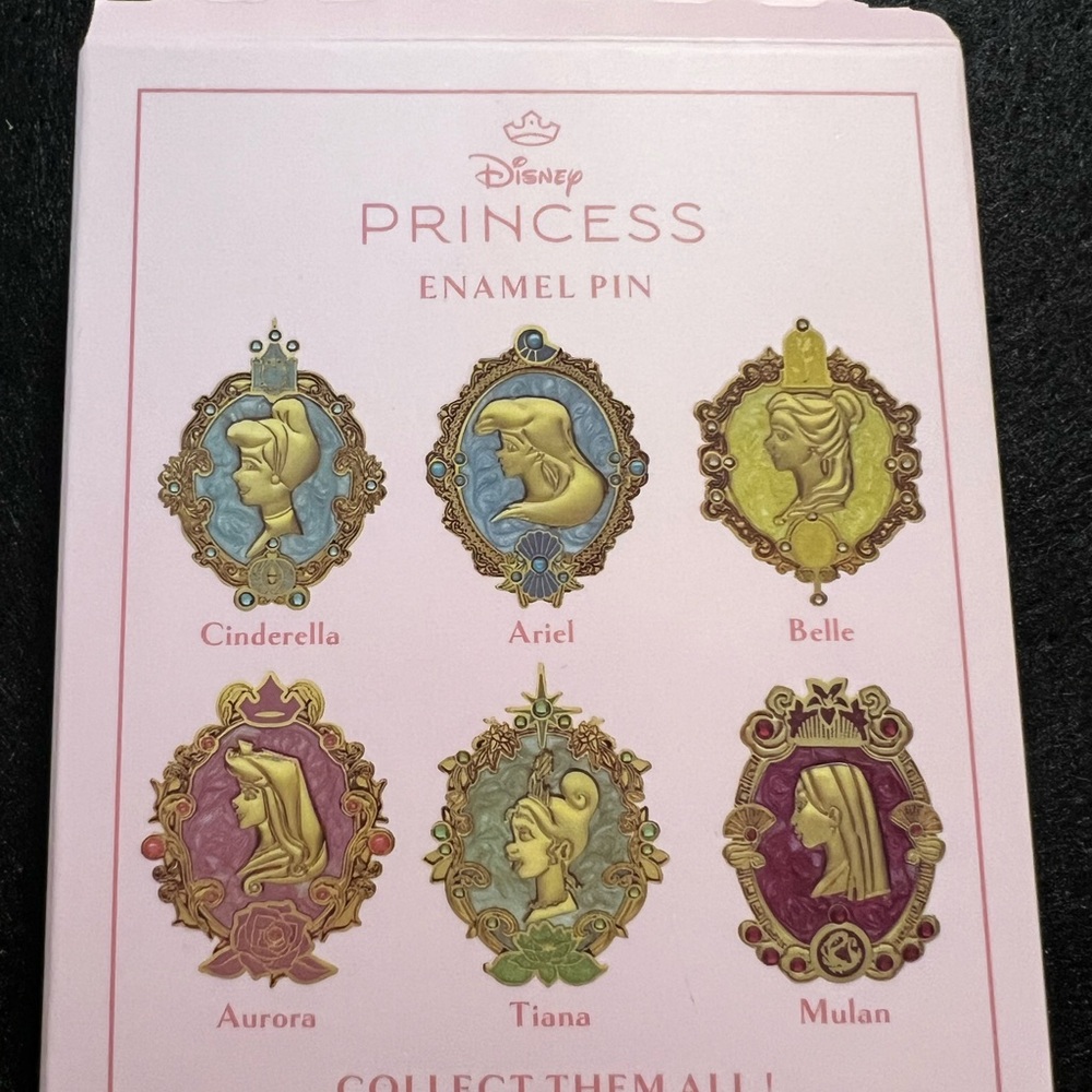 Disney Princess Mulan Enamel Pin - Pink and Gold Design - Picture 5 of 5